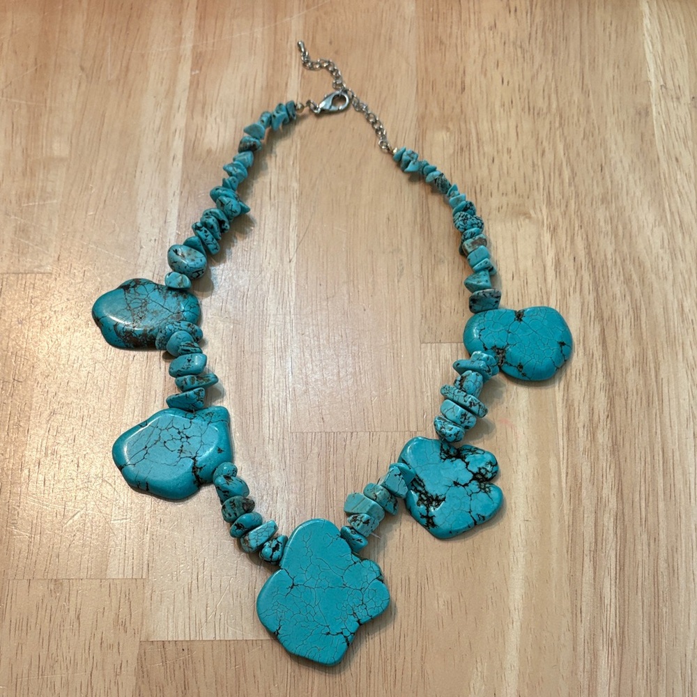 Elegant Turquoise Stone Necklace